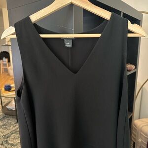 CLUB MONOCO Sleeveless Top